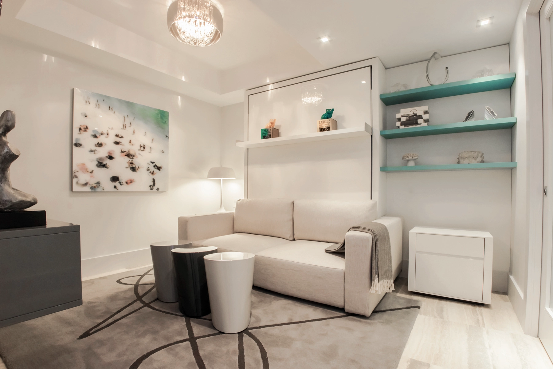 MODERN BAL HARBOR APARTMENT GUEST ROOM